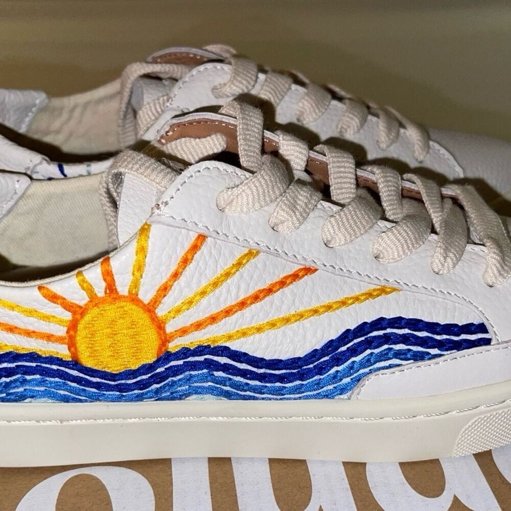 Soludos Women's Sunrise Sunset Embroidered Sneakers Size 5